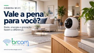 Câmera de segurança Wi-Fi com cabo de energia sobre um aparador em sala residencial moderna.