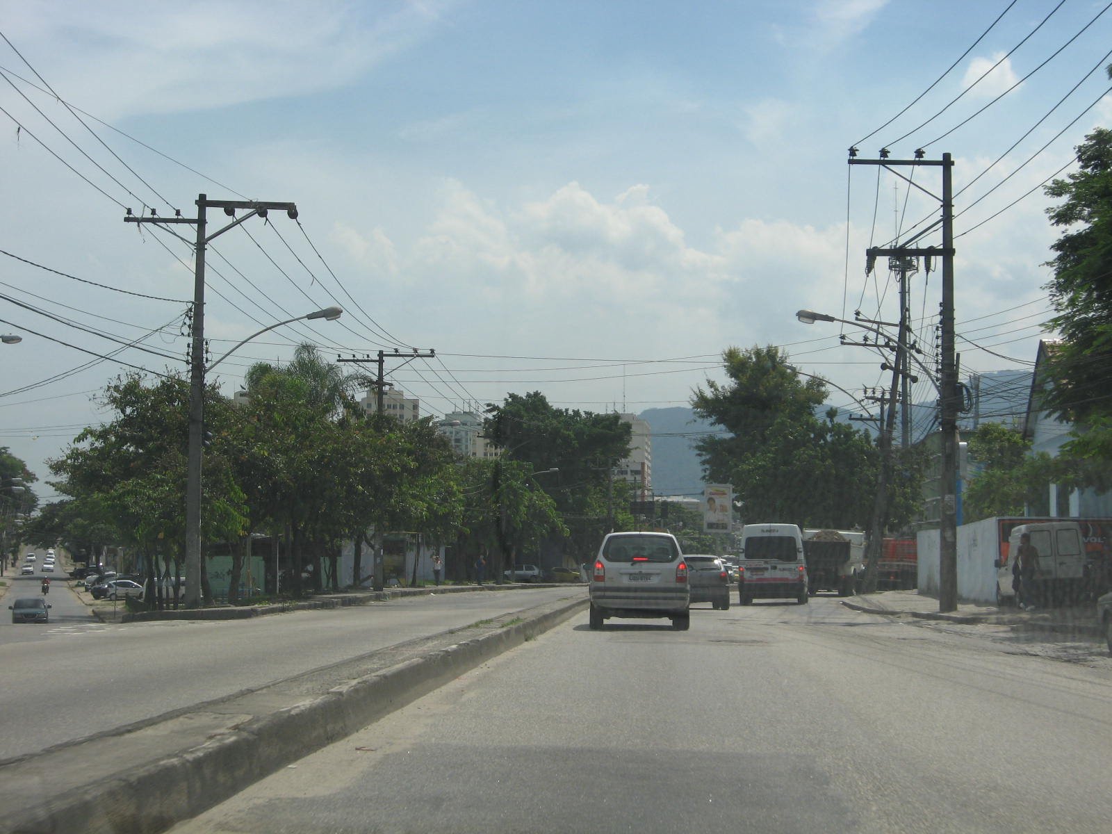 Tanque no Rio de Janeiro — foto real do bairro