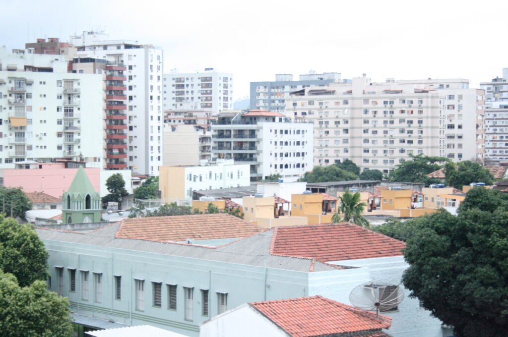 Vista real dos bairros Cachambi e Todos os Santos, na Zona Norte do Rio de Janeiro